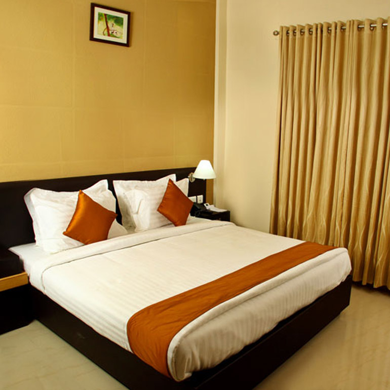 Hotel Emerald Regency